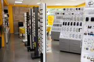 Магазин Світ Замків на Комарова, 10 Чернівці 2