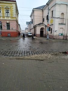 Євро секонд хенд на Шолом-Алейхема, 2, Чернівці 4