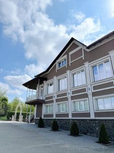 Ресторан та сауна Гостинний двір Чернівці 33
