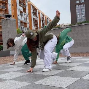 Школа танців MoveOn Dance Studio Чернівці 1
