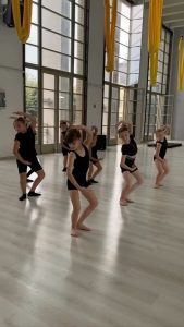 Танцювальний клуб D.I.V.A. Dance Studio Чернівці 3