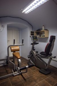 Тренувальний центр Аполлон на Кароля Мікулі, 4 Чернівці 2