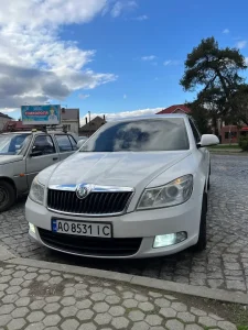 Таксі Універсал Мукачево 1