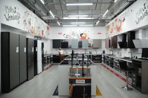 Інтернет-магазин меблевої фурнітури ВіЯр Львів 21