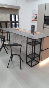 Інтернет-магазин меблевої фурнітури ВіЯр Львів 1