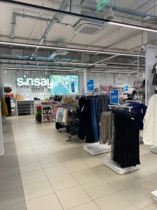 Магазин одягу Сінсей (Sinsay) на Євгенія Пікуса, 1а Вінниця 1