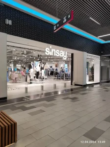 Магазин одягу Сінсей (Sinsay) на Гетьмана Мазепи, 1Б Львів 5