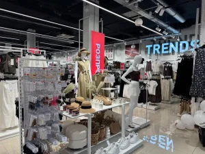 Магазин одягу Сінсей (Sinsay) на Трудова, 6a Хмельницький 3